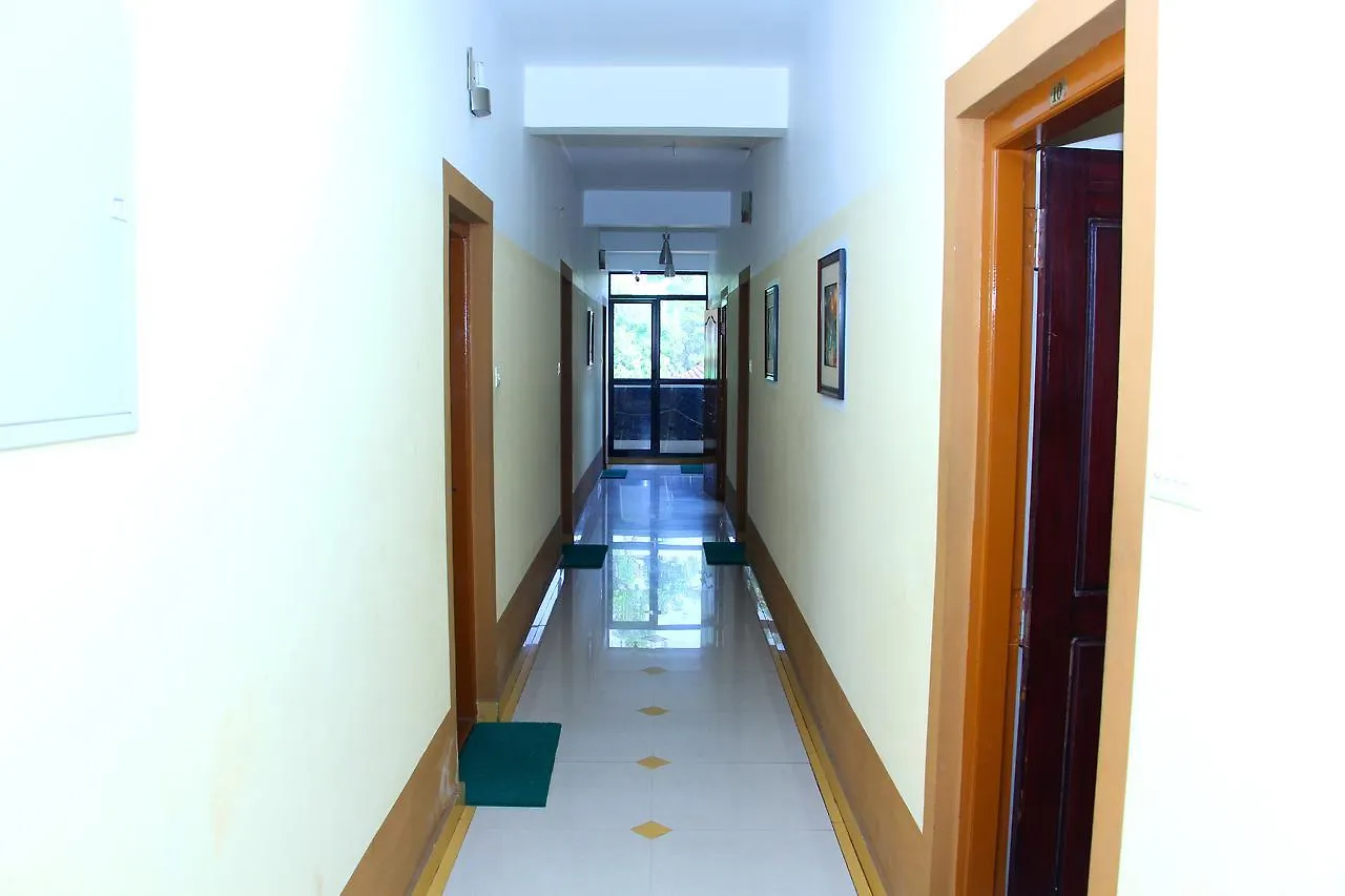 Moon Residency 호텔 Alappuzha 2*,